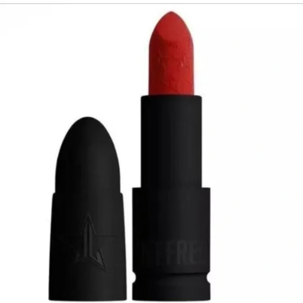 Jeffree Star Velvet trap lipstick in shade Best hair, a vibrant red new in box